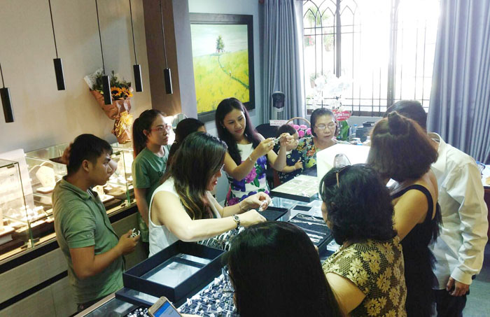 shop Ngọc Linh – Jewelry & Accessories shop Ngọc Linh – Jewelry & Accessories