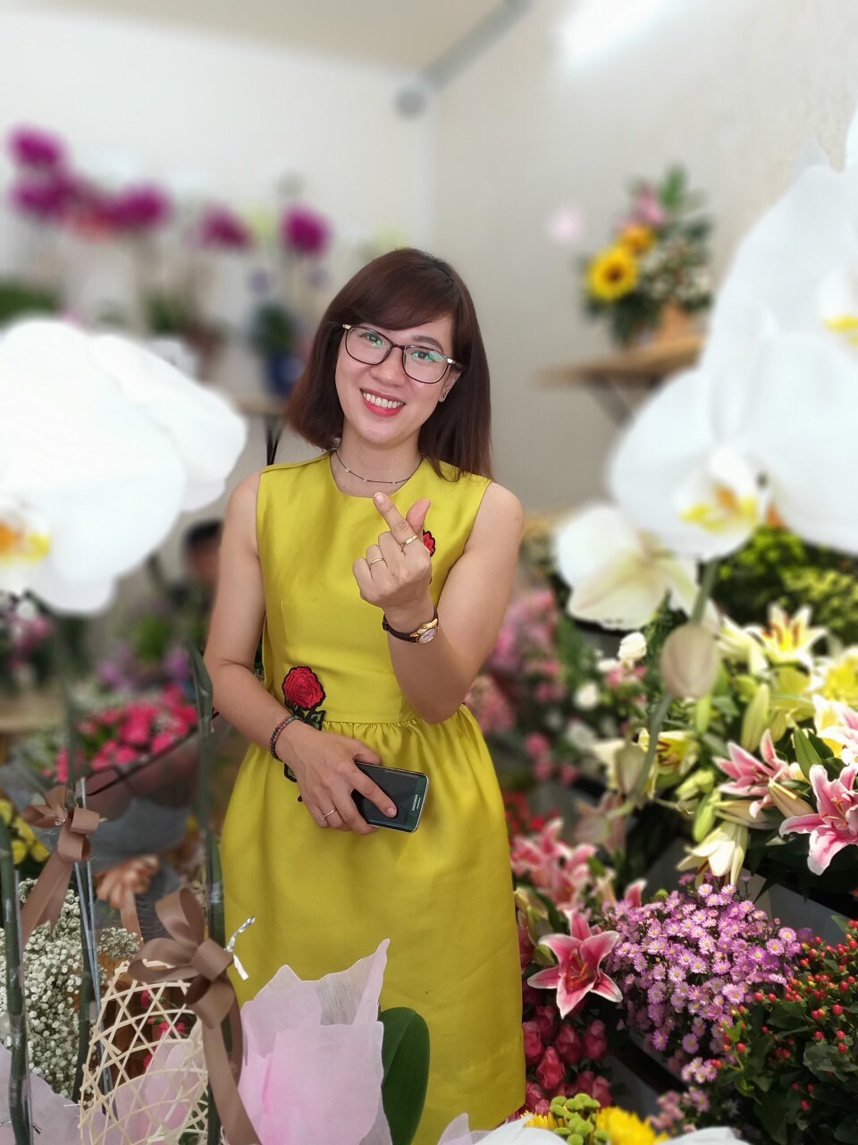 Cô chủ Hà Nguyễn Flower Cô chủ Hà Nguyễn Flower