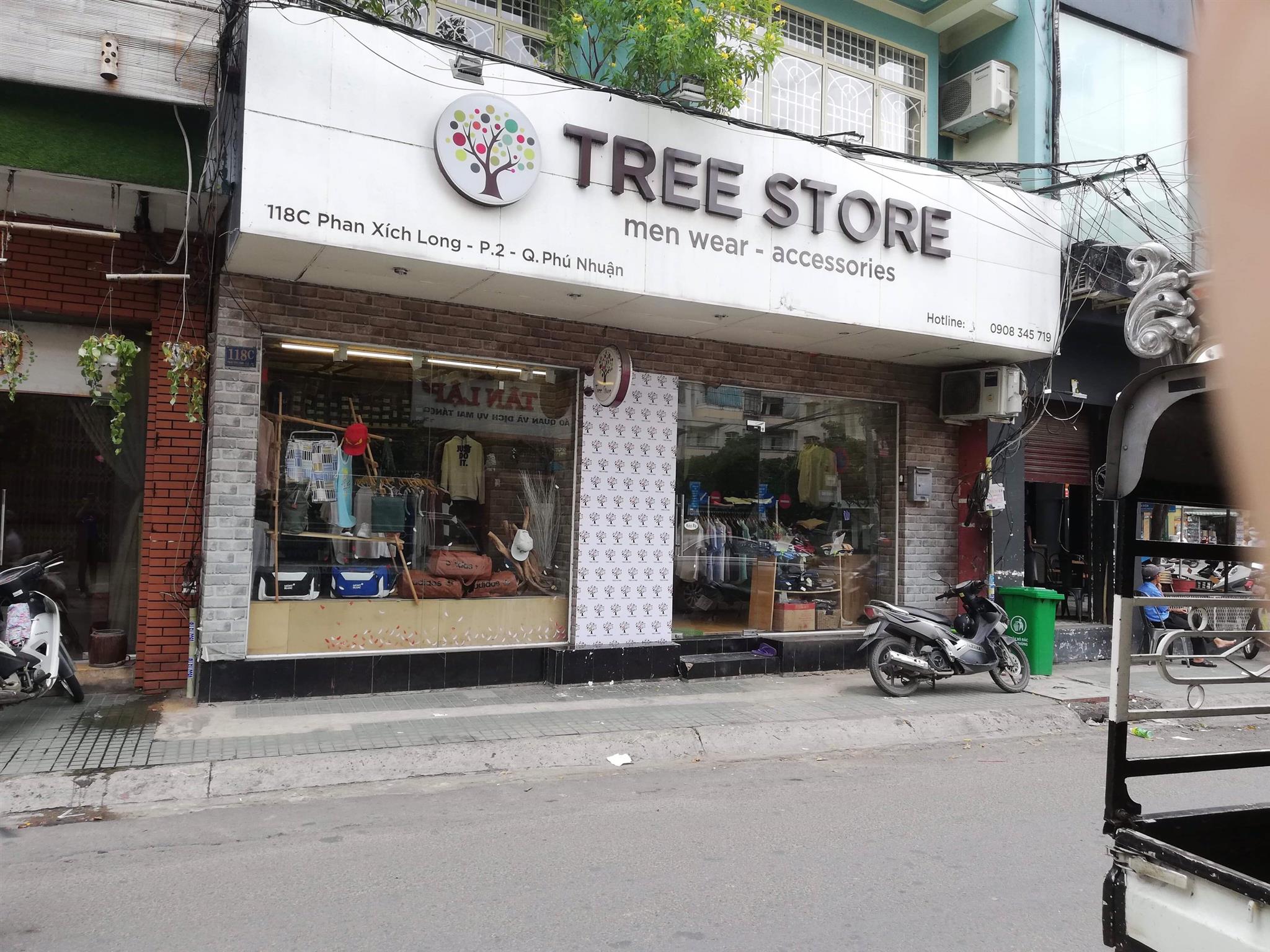 cửa hàng tree store cửa hàng tree store sử dụng phần mềm kiểm kho MISA eShop