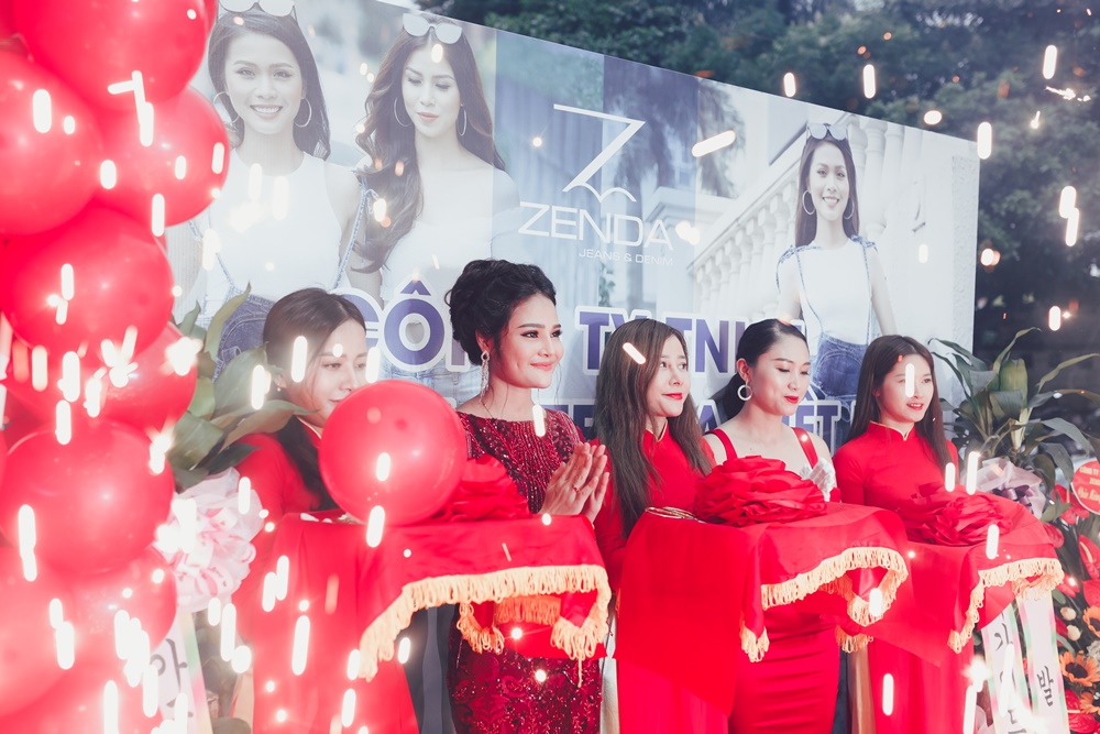 Khách hàng dùng phần mềm quản lý bán hàng Khách hàng dùng phần mềm quản lý bán hàng