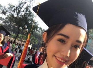 Cô gái 22 tuổi tự kinh doanh giày dép thành công chỉ sau 3 tháng