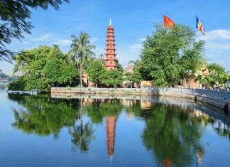 Địa điểm lễ chùa đầu năm cầu an và buôn may bán đắt cho chủ shop