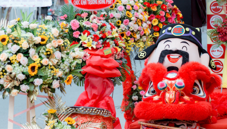 chọn ngày đẹp để khai trương
