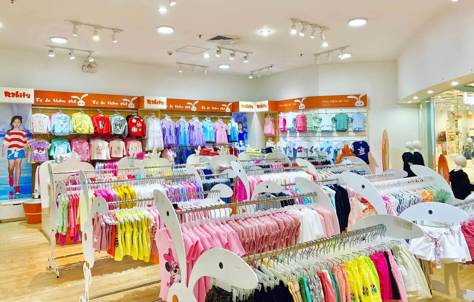 Rủi ro khi kinh doanh quần áo trẻ em