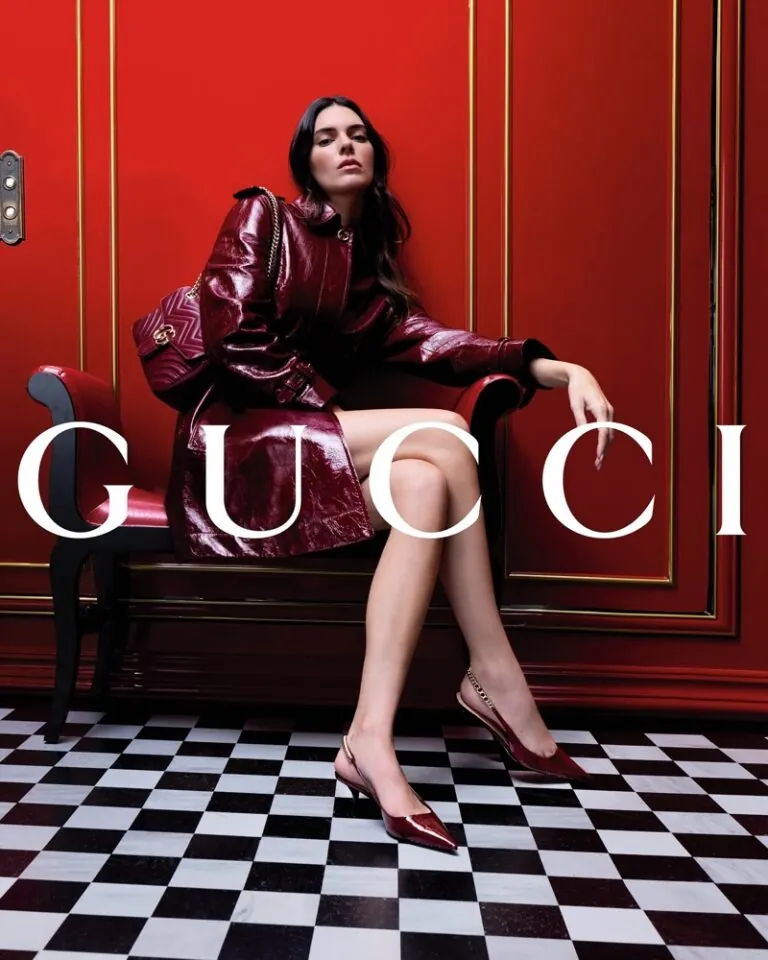 Nữ người mẫu đình đám Kendall Jenner trong chiến dịch "Gucci Gift" của Gucci