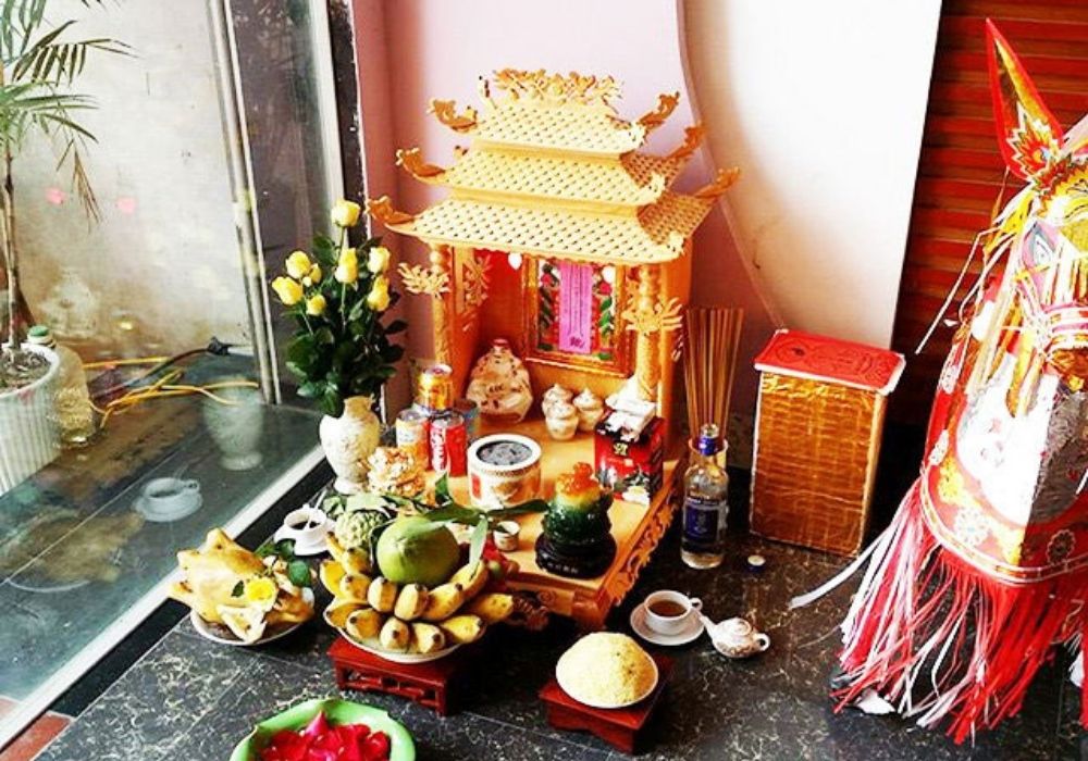 Thờ thần tài thổ địa để xin lộc buôn bán