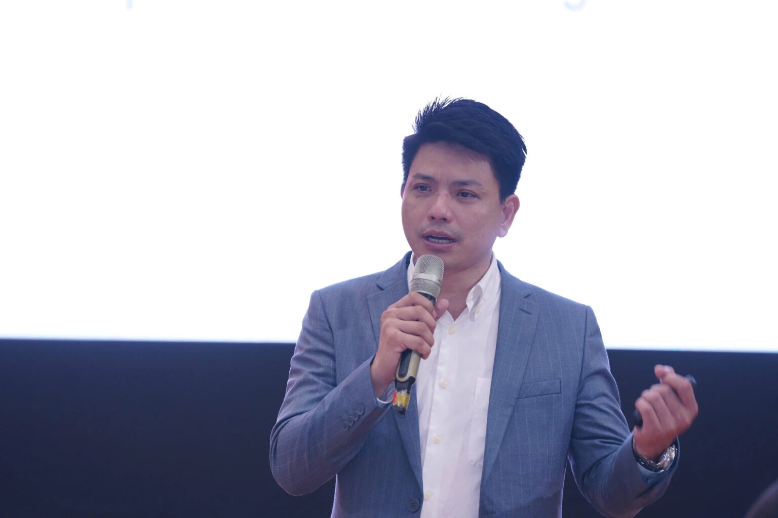 Ông Nguyễn Quang Khải – Phó Giám đốc Khối Giải pháp Bán lẻ MISA đã giới thiệu Bộ giải pháp quản lý bán hàng – hóa đơn điện tử – kê khai thuế dành riêng cho hộ kinh doanh.