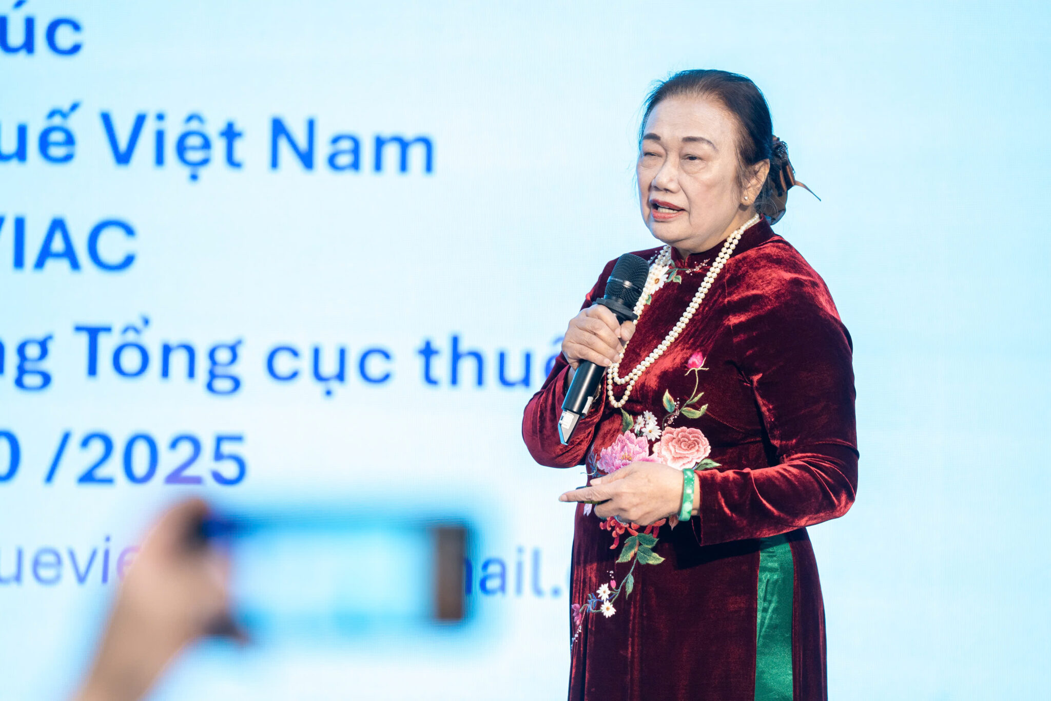 Bà Nguyễn Thị Cúc – Chủ tịch Hội Tư vấn Thuế Việt Nam (VTCA) phát biểu tại sự kiện.